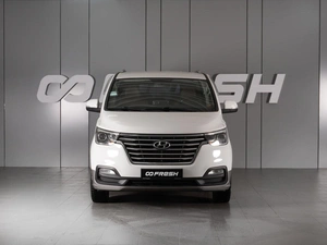 Минивэн Hyundai Grand Starex 2018 года, 3699000 рублей, Красный Пахарь