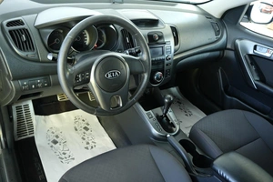 Седан Kia Cerato 2009 года, 979000 рублей, Омск