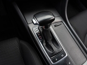 Седан Kia Optima 2017 года, 1499000 рублей, Саратов