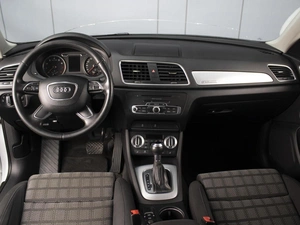 Внедорожник Audi Q3 2012 года, 1440000 рублей, Омск