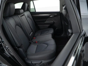 Внедорожник Toyota Highlander 2025 года, 5828888 рублей, Москва