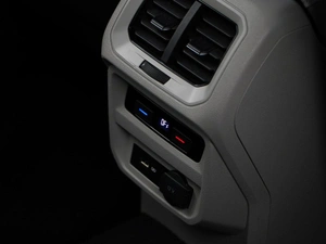 Внедорожник Volkswagen Tiguan 2018 года, 2149046 рублей, Москва