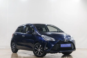 Хетчбэк Toyota Vitz 2018 года, 999000 рублей, Новокузнецк