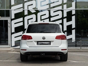 Внедорожник Volkswagen Touareg 2014 года, 2199000 рублей, Волгоград
