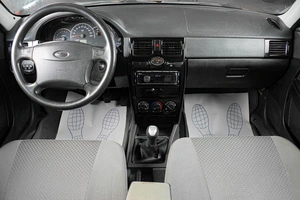 Седан ВАЗ (LADA) Priora 2011 года, 419000 рублей, Тюмень