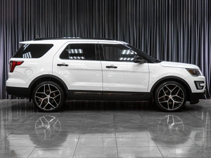 Внедорожник Ford Explorer 2016 года, 2949000 рублей, Тюмень