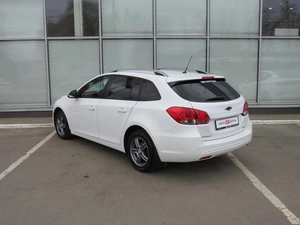 Универсал Chevrolet Cruze 2014 года, 800000 рублей, Брянск