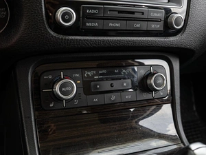 Внедорожник Volkswagen Touareg 2015 года, 2575000 рублей, Краснодар