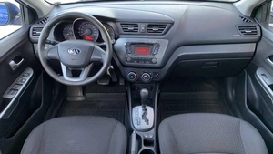 Седан Kia Rio 2013 года, 790000 рублей, Солонцы