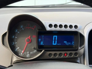 Седан Chevrolet Aveo 2012 года, 670000 рублей, Ижевск