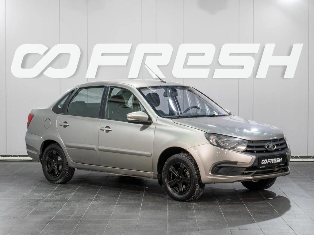 Седан ВАЗ (LADA) Granta 2019 года, 649000 рублей, Сургут