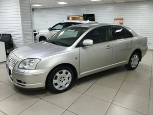 Седан Toyota Avensis 2005 года, 770000 рублей, Ачинск