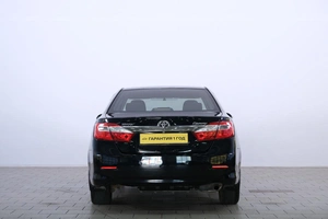 Седан Toyota Camry 2014 года, 1549000 рублей, Омск