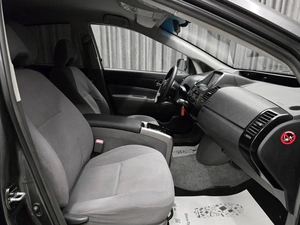 Лифтбек Toyota Prius 2008 года, 699000 рублей, Красноярск