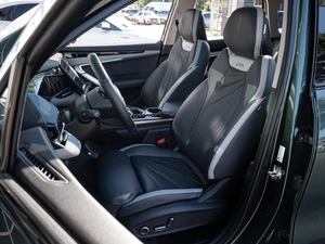 Внедорожник Geely Atlas 2024 года, 2650000 рублей, Краснодар