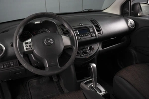 Хетчбэк Nissan Note 2011 года, 780000 рублей, Омск