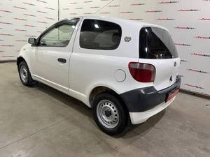 Хетчбэк Toyota Vitz 2000 года, 249000 рублей, Красноярск