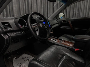 Внедорожник Toyota Highlander 2011 года, 2050000 рублей, Красноярск