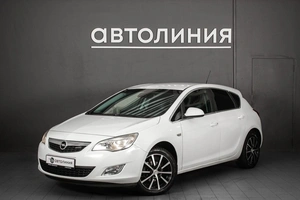 Хетчбэк Opel Astra 2010 года, 635000 рублей, Красноярск