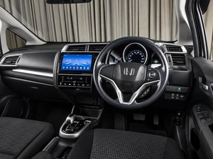 Хетчбэк Honda Fit 2018 года, 1099000 рублей, Тюмень