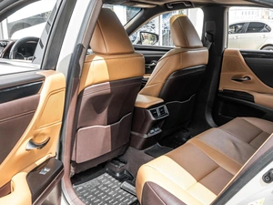 Седан Lexus ES 2018 года, 2770000 рублей, Ставрополь