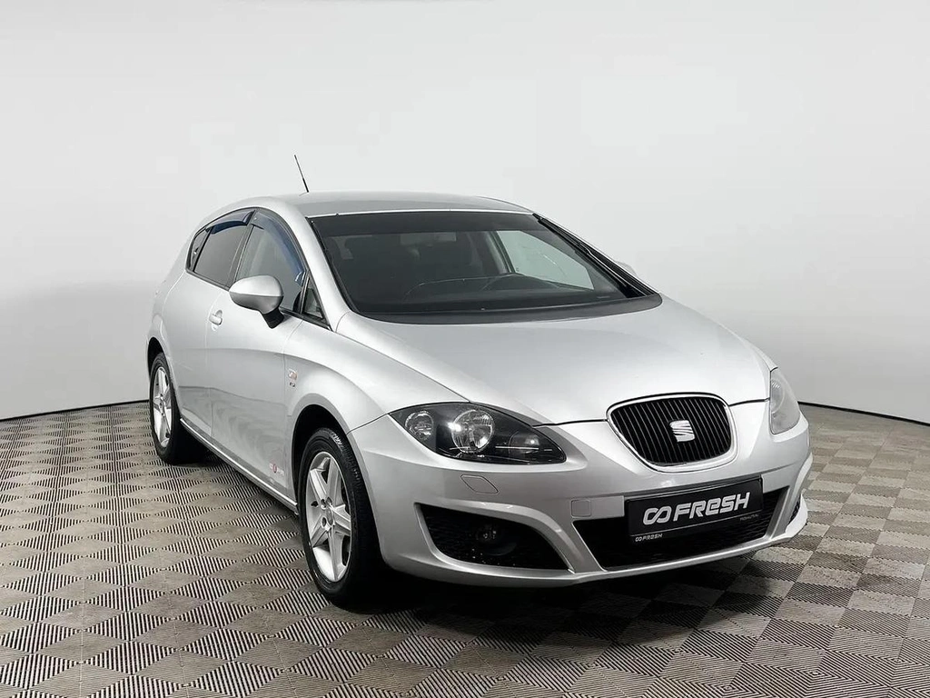 Хетчбэк SEAT Leon 2012 года, 679900 рублей, Казань