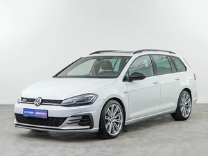 Универсал Volkswagen Golf 2018 года, 1993097 рублей, Москва