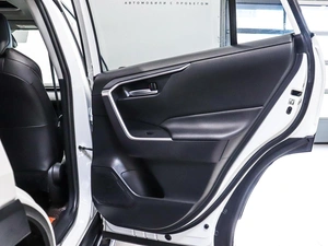 Внедорожник Toyota Wildlander 2020 года, 3350000 рублей, Красноярск