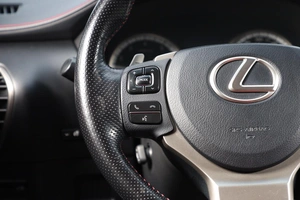 Внедорожник Lexus NX 2017 года, 3239000 рублей, Новосибирск