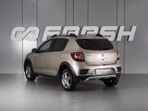 Хетчбэк Renault Sandero Stepway 2018 года, 1015000 рублей, Красный Пахарь