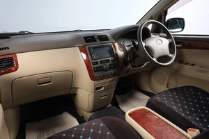 Минивэн Toyota Ipsum 2004 года, 999000 рублей, Новосибирск