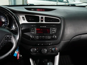 Хетчбэк Kia Ceed 2014 года, 868000 рублей, Тверь