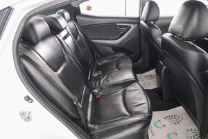 Седан Hyundai Avante 2011 года, 1199000 рублей, Красноярск