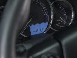 Седан Toyota Corolla 2014 года, 1329000 рублей, Сургут