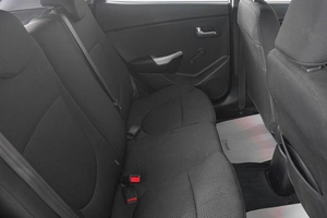 Хетчбэк Kia Rio 2014 года, 869000 рублей, Кемерово