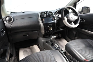 Хетчбэк Nissan Note 2013 года, 899000 рублей, Новосибирск