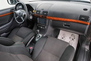 Седан Toyota Avensis 2008 года, 959000 рублей, Красноярск