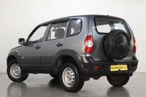 Внедорожник Chevrolet Niva 2012 года, 489000 рублей, Челябинск