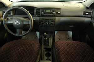 Седан Toyota Corolla 2006 года, 629000 рублей, Омск