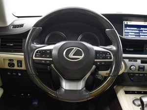 Седан Lexus ES 2016 года, 2198100 рублей, Казань