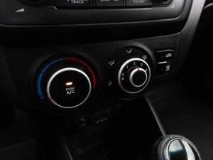 Седан Kia Rio 2013 года, 849000 рублей, Саратов