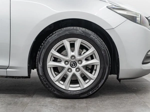 Хетчбэк Mazda Axela 2017 года, 1270000 рублей, Красноярск