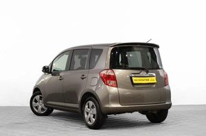 Хетчбэк Toyota Ractis 2006 года, 709000 рублей, Барнаул