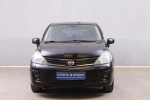 Хетчбэк Nissan Tiida 2011 года, 819000 рублей, Новосибирск