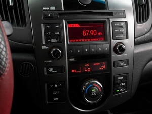 Седан Kia Cerato 2012 года, 899000 рублей, Тюмень