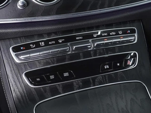 Седан Mercedes-benz E-класс 2020 года, 4300000 рублей, Ростов-на-Дону