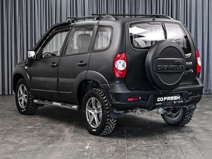 Внедорожник Chevrolet Niva 2015 года, 675000 рублей, Ставрополь
