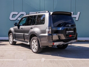 Внедорожник Mitsubishi Pajero 2017 года, 2640000 рублей, Большой Сочи