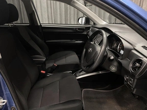 Универсал Toyota Corolla Fielder 2017 года, 1149000 рублей, Красноярск