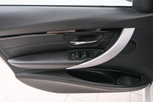 Седан BMW 3 серия 2018 года, 3099000 рублей, Красноярск